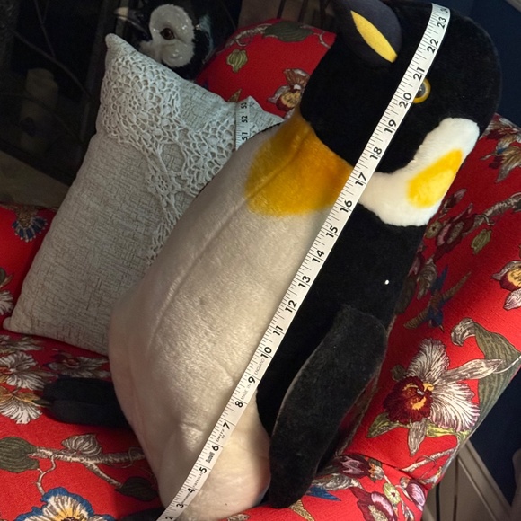 PENGUIN, Melissa & Doug 24" Tall, Used as Photo Prop, never a toy, since 2009 - Picture 3 of 3